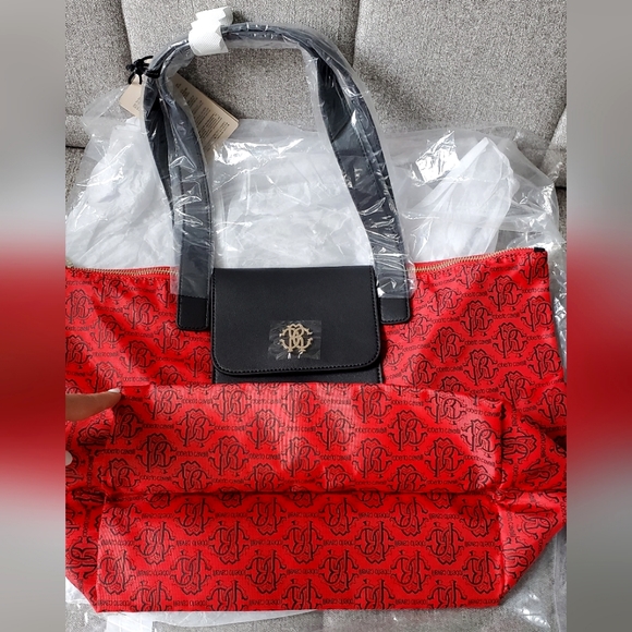 Roberto Cavalli Nylon Red/Black Logo Pattern Folding Medium Shopper Tote Bag - Picture 4 of 7
